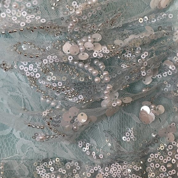 NWT MAC DUGGAL ONE SHOULDER SIDE CUT EMBROIDERED SEQUINED GOWN MINT 2 68507 - Picture 4 of 5